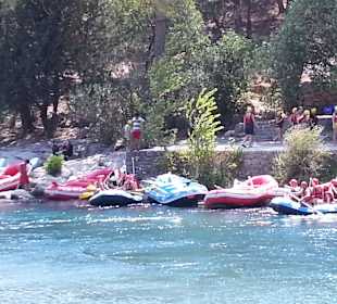 Rafting in 12 Grad warmen Wasser
