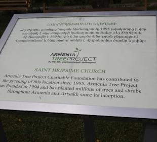 Kirche Sankt Hripsime - Hinweistafel