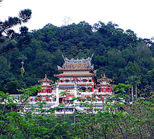 Maokong Gondel -  Rund um Tempel Station
