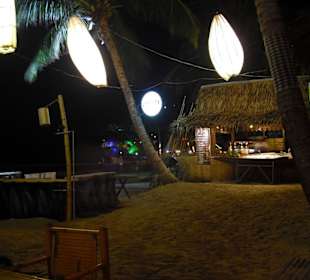 Baan Panburi am Abend