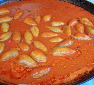 Spezialitäten auf dem Wochenmarkt Argelès-Plage