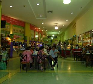 Food Court im Kaufhaus