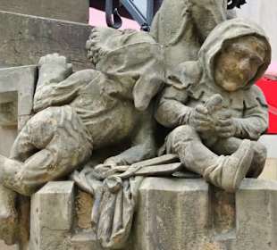 Die purzelnden Heinzelmännchen an der Treppe