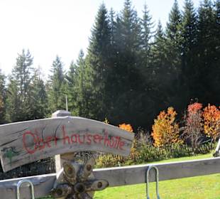 Wegweiser zur Hütte