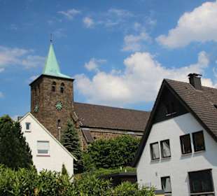 Außenansicht von Süden St. Nikolaus 