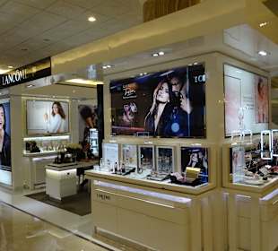 Im Shoppimgcenter unterwegs