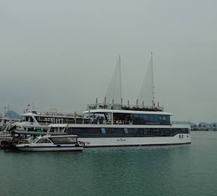Jade Sails Cruise Tageskreuzfahrt Halong Bucht