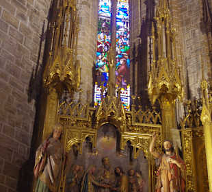 Один из самых красивых храмов Памплоны