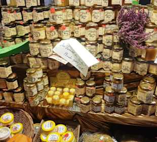 Alles von den Bienen