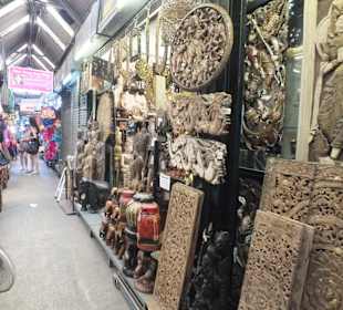 Einrichtungen, Holzschnitzkunst