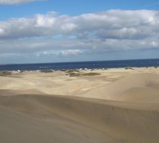 Im Dezember kann man gut über die Dünen laufen