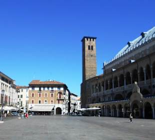 Piazza della Frutta