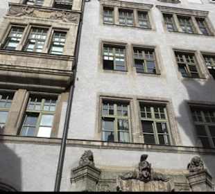  Ihre Bilder wurden erfolgreich hochgeladen. Bitte