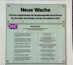 Info an der neuen Wache