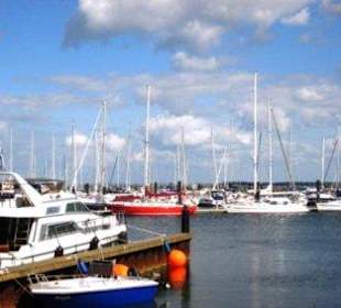 Die Marina Weiße Wiek in ca. 800m Entfernung