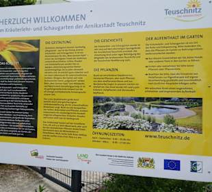 Infotafel am Eingang zum Garten