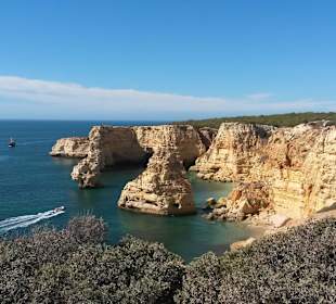 Praia da Marinha (ca. 6km)