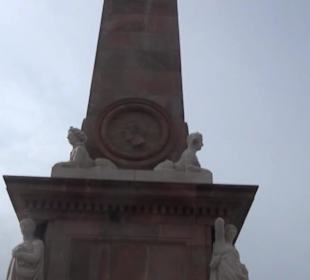 Der Obelisk auf dem alten Markt
