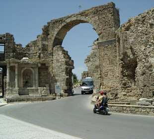 Side - Hafen & Altstadt