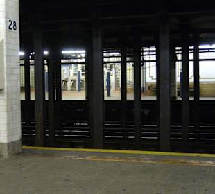 Die Metrostation in der 28-ten