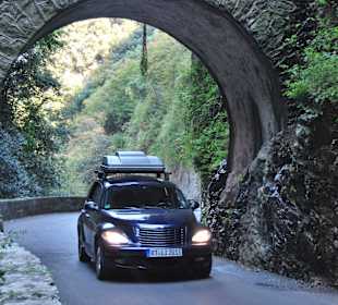 Malerische Straße zwischen Campione und Tremosine