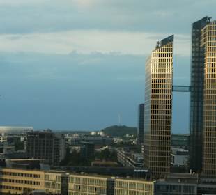 M'Uniqo Rooftop Bar: Blick aus der Bar, 12. Stock