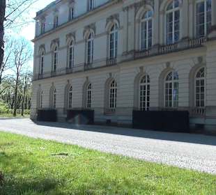 Schloss aussen