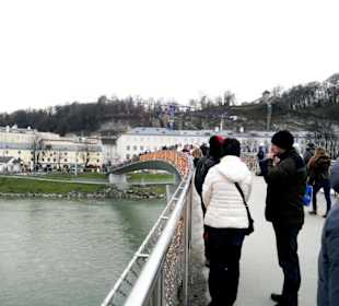 Die Brücke in der Nacht der Hammer