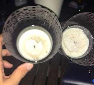 Unappetitliche Kerzen auf den Tischen