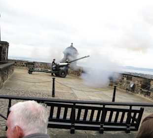 Mit dem letzten Ton 13:00 Uhr