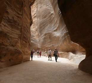 Kanion prowadzący do skarbca