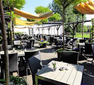 Blick auf die Terrasse des Restaurants