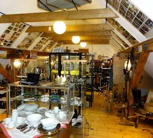 Rundgang durch den Museumstrakt im 1. Stockwerk