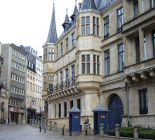Großherzoglicher Palast in der Altstadt