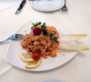 Flusskrebssalat mit Mango und Melone