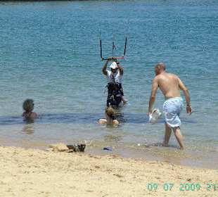 Star Surf School - rechts am Strand