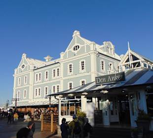 Alfred & Victoria Waterfront