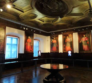 Im Bischofssaal des Salzburg Museums