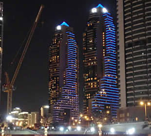 Skyline vom Wasser aus....