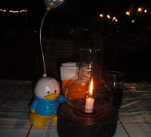 Lampe zum Menü-Aussuchen bei Nacht