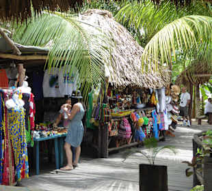 Mittagessen im Strandclub