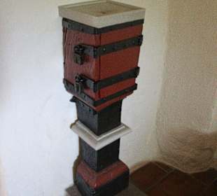 Alter Opferstock