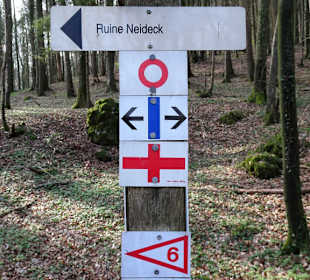 Wegweiser zur Ruine Neideck