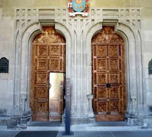 Hauptportal, Türen um 1470