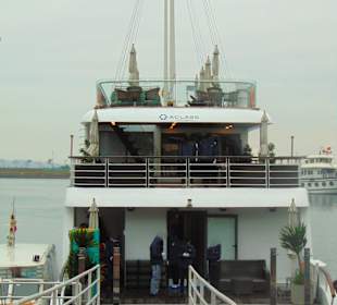 Jade Sails Cruise Tageskreuzfahrt Halong Bucht