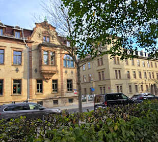 Zur Altstadt hin mit Finger