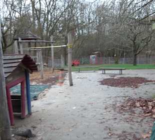 Spielplatz bei der Kirche Oferdingen