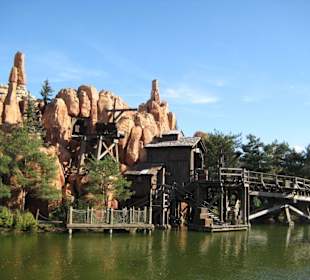 Blick auf Big Thunder Mountain