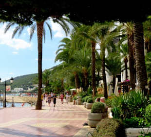 Die elegante Strandpromenade