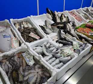 In der Fischabteilung der Markthalle